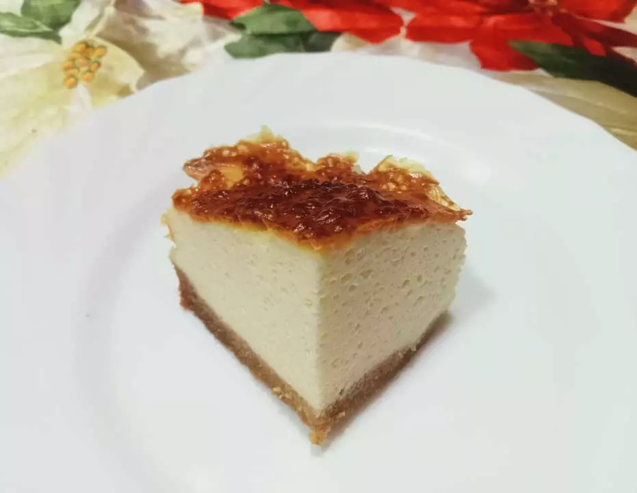 Fotografía trozo de tarta de queso